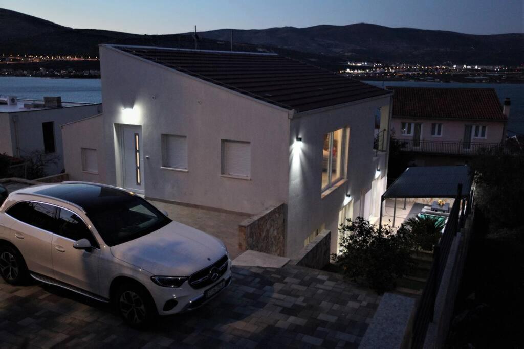 Luxury Villa Lana Apt, Seaview Terrace, Large Outdoor Space, Bbq Τρογκίρ Εξωτερικό φωτογραφία